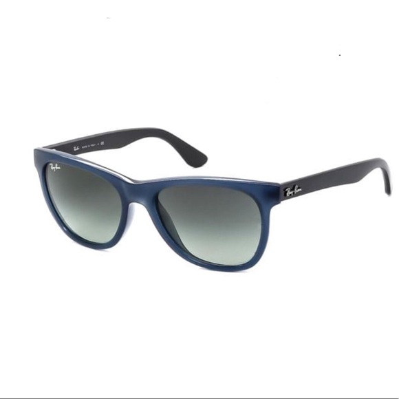 RayBan Unisex highstreet sunglasses blue Italy